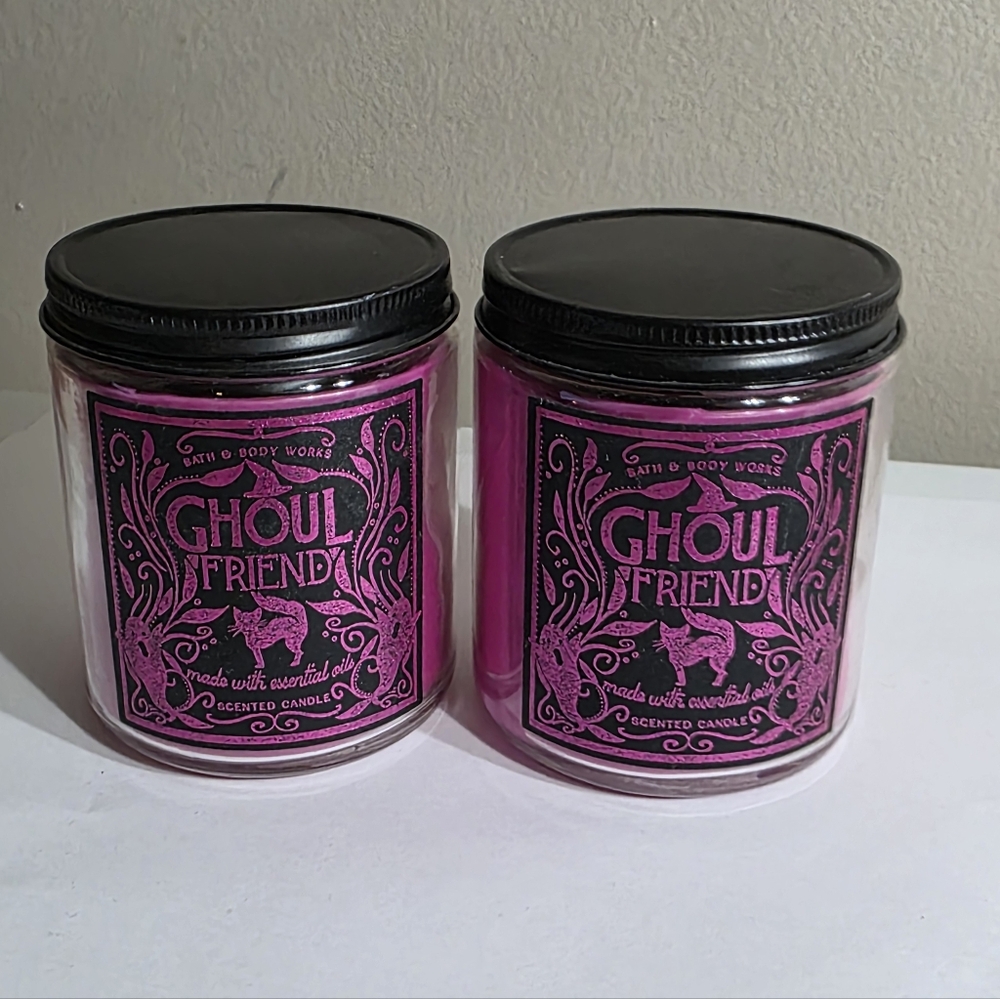 BATH AND BODY WORKS SINGLE WICK CANDLES X2
